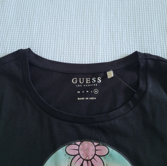 Guess❓Sugar Skull💀 Jet Black🖤 Graphic Skully Tee - NWT - Picture 4 of 16